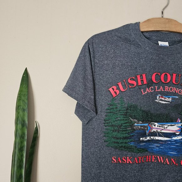 GILDAN | Dark Grey “Bush Country” Lac La Ronge Crewneck Tee Shirt – Women’s Smal - Picture 4 of 7
